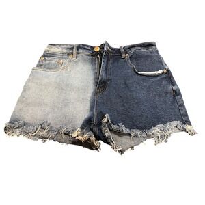 Almost Famous Two Tone Denim Shorts Juniors 9 Raw Hem 2" Inseam Festival Y2K